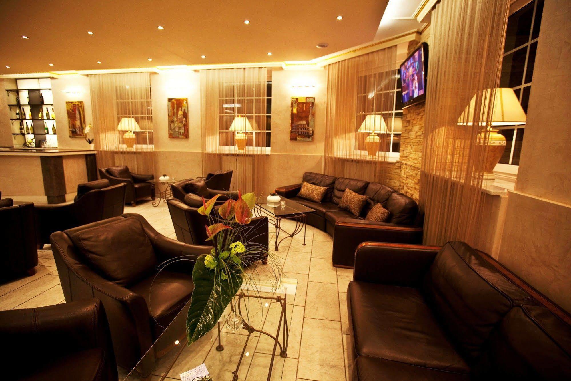 Hotel Petersburg Superior Düsseldorf Zewnętrze zdjęcie